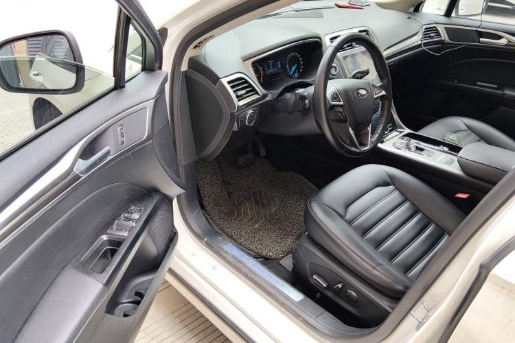 Used Ford Mondeo 2020 EcoBoost 180 Stylish Model Driver Seat