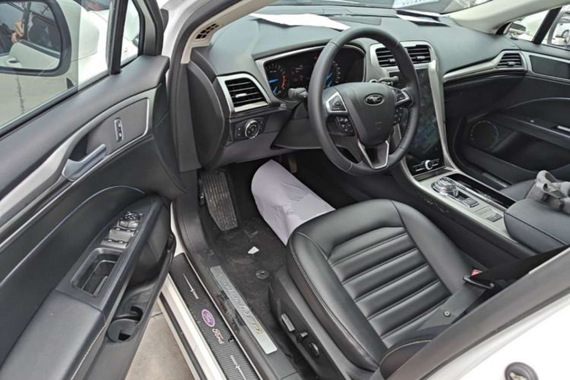 Used Ford Mondeo 2020 EcoBoost 200 Stylish Model Driver Seat