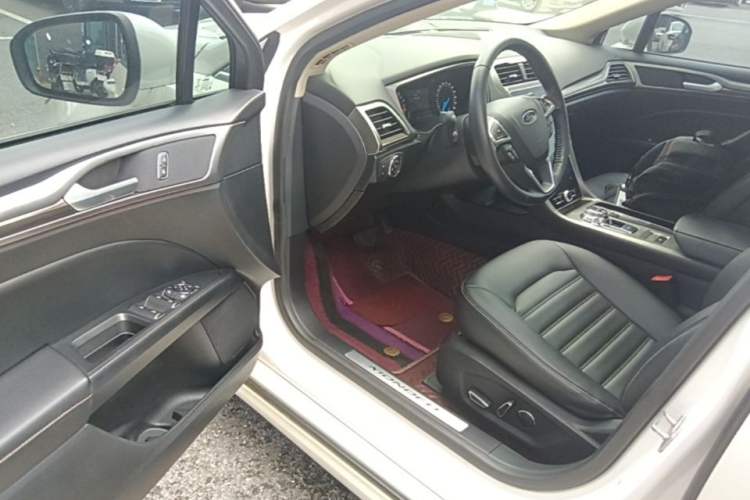 Used Ford Mondeo 2020 EcoBoost 180 Stylish Model Driver Seat