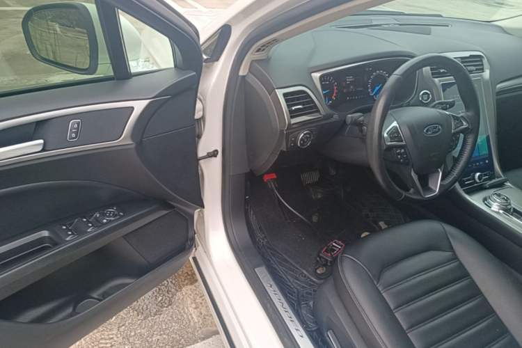 Used Ford Mondeo 2020 EcoBoost 200 Stylish Model Driver Seat