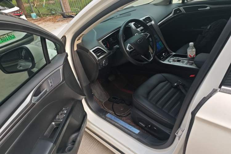 Used Ford Mondeo 2020 EcoBoost 180 Stylish Model Driver Seat