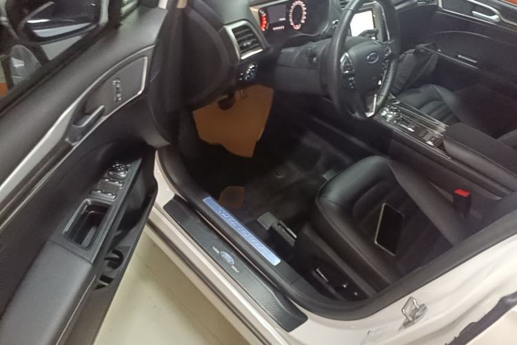 Used Ford Mondeo 2020 EcoBoost 200 Stylish Model Driver Seat