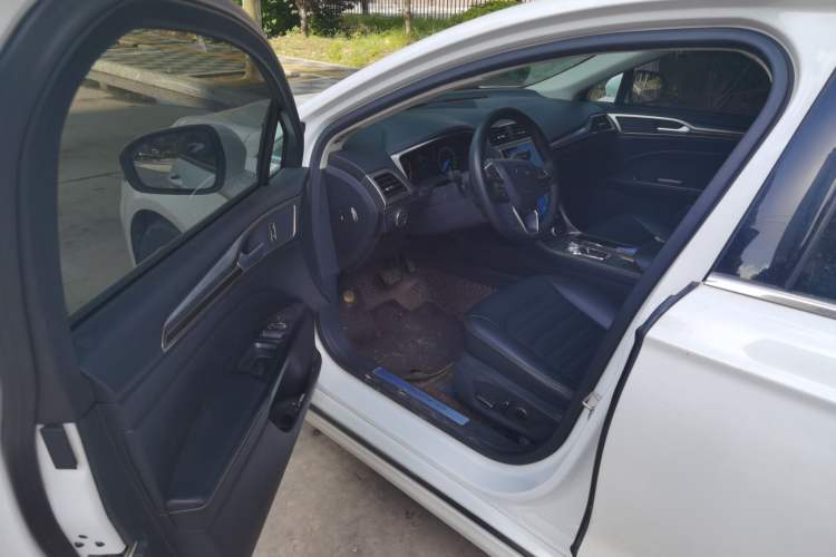 Used Ford Mondeo 2020 EcoBoost 180 Stylish Model Driver Seat