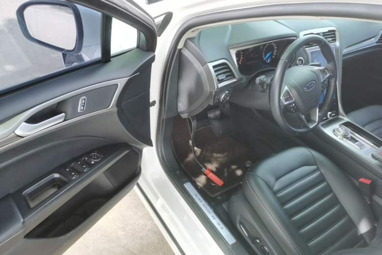 Used Ford Mondeo 2020 EcoBoost 180 Stylish Model Driver Seat