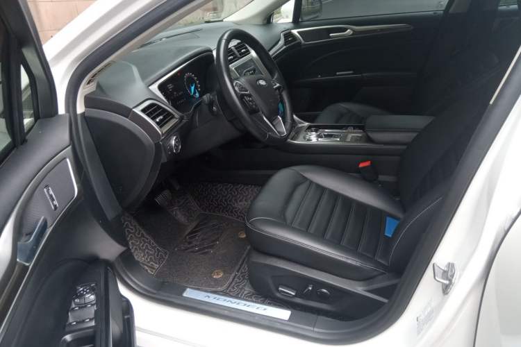 Used Ford Mondeo 2020 EcoBoost 180 Stylish Model Driver Seat