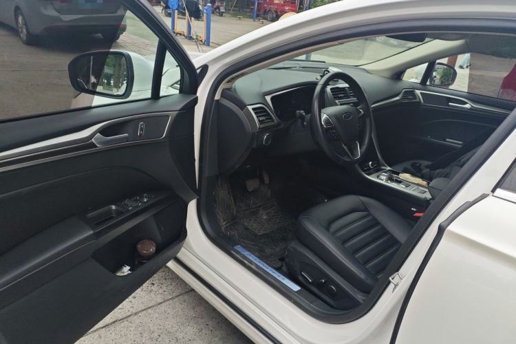 Used Ford Mondeo 2020 EcoBoost 180 Stylish Model Driver Seat