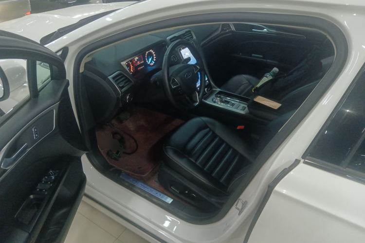 Used Ford Mondeo 2020 EcoBoost 180 Stylish Model Driver Seat