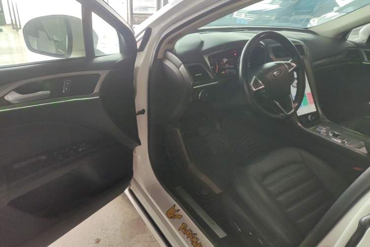 Used Ford Mondeo 2020 EcoBoost 180 Stylish Model Driver Seat