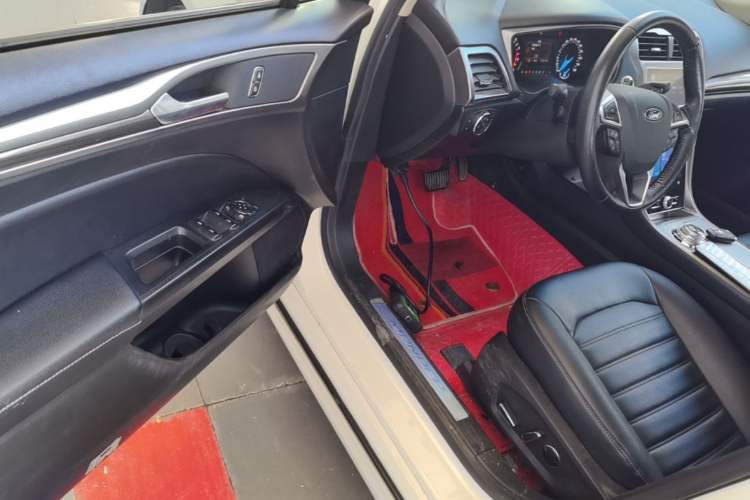 Used Ford Mondeo 2020 EcoBoost 180 Stylish Model Driver Seat
