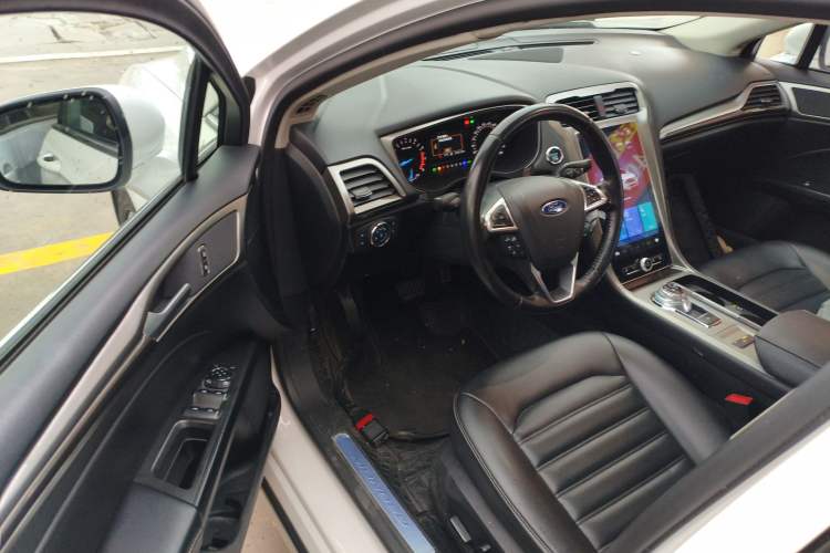 Used Ford Mondeo 2020 EcoBoost 180 Stylish Model Driver Seat