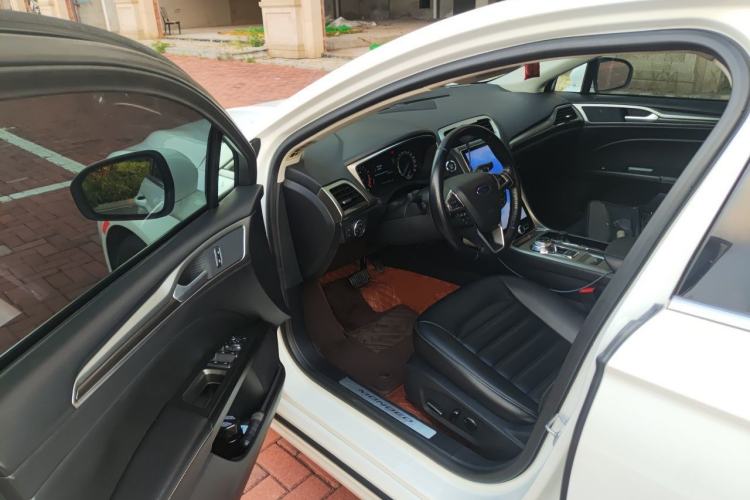 Used Ford Mondeo 2020 EcoBoost 200 Stylish Model Driver Seat