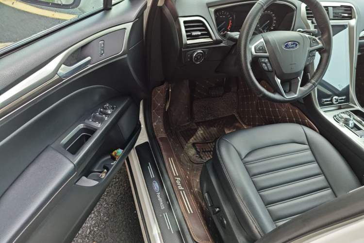Used Ford Mondeo 2020 EcoBoost 180 Stylish Model Driver Seat