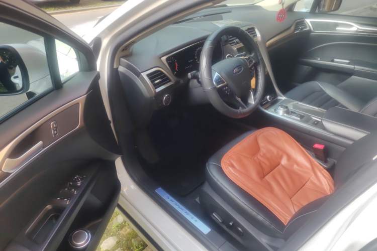 Used Ford Mondeo 2020 EcoBoost 180 Stylish Model Driver Seat