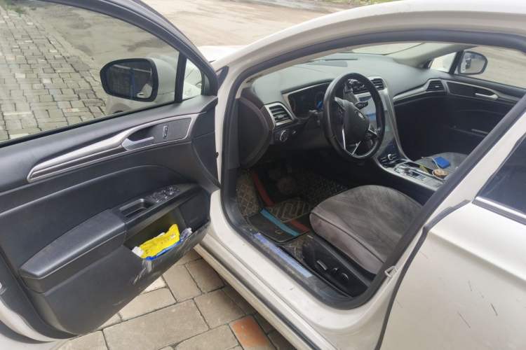 Used Ford Mondeo 2020 EcoBoost 180 Stylish Model Driver Seat