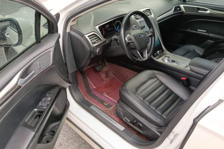 Used Ford Mondeo 2020 EcoBoost 180 Stylish Model Driver Seat