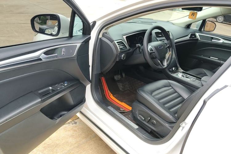 Used Ford Mondeo 2020 EcoBoost 180 Stylish Model Driver Seat