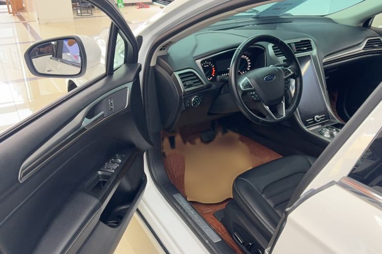 Used Ford Mondeo 2020 EcoBoost 180 Stylish Model Driver Seat