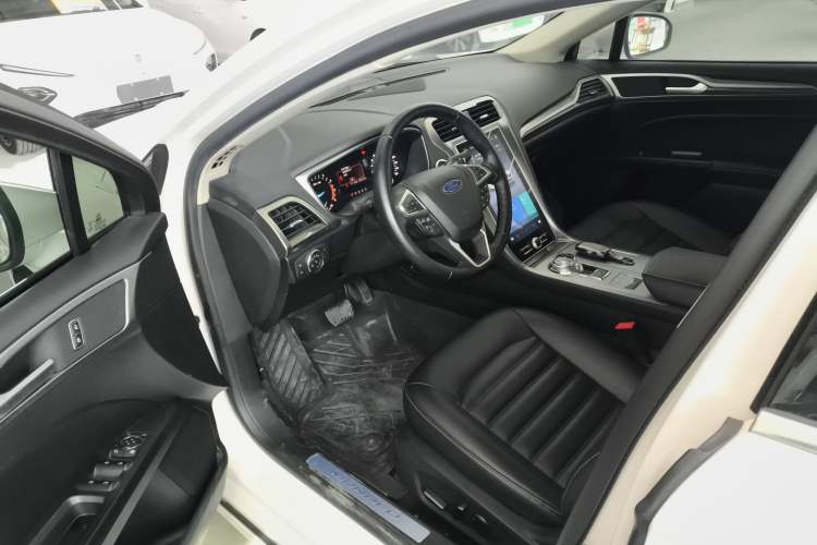 Used Ford Mondeo 2020 EcoBoost 180 Stylish Model Driver Seat
