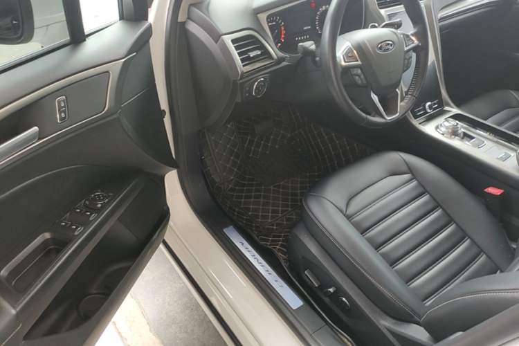 Used Ford Mondeo 2020 EcoBoost 180 Stylish Model Driver Seat