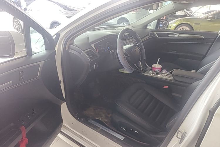 Used Ford Mondeo 2020 EcoBoost 200 Stylish Model Driver Seat