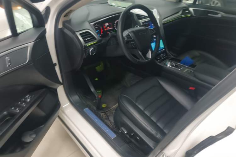 Used Ford Mondeo 2020 EcoBoost 180 Stylish Model Driver Seat