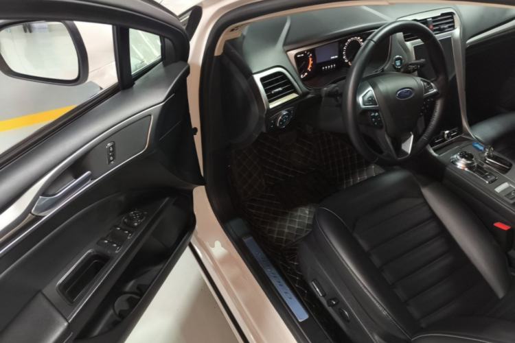 Used Ford Mondeo 2020 EcoBoost 200 Stylish Model Driver Seat