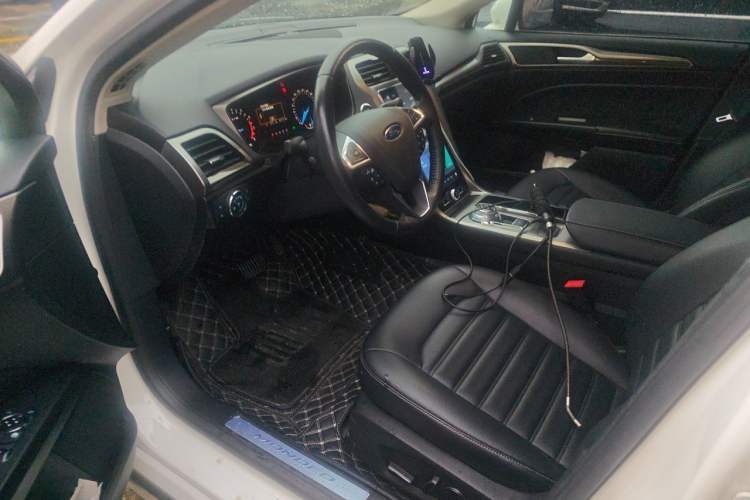 Used Ford Mondeo 2020 EcoBoost 180 Stylish Model Driver Seat