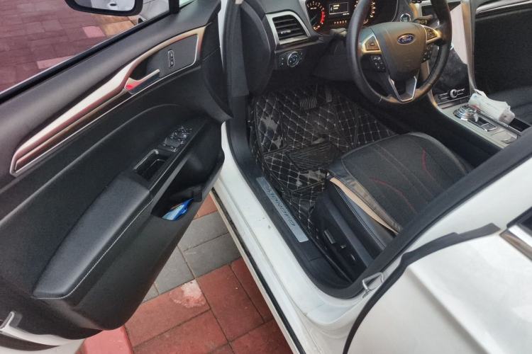 Used Ford Mondeo 2020 EcoBoost 180 Stylish Model Driver Seat