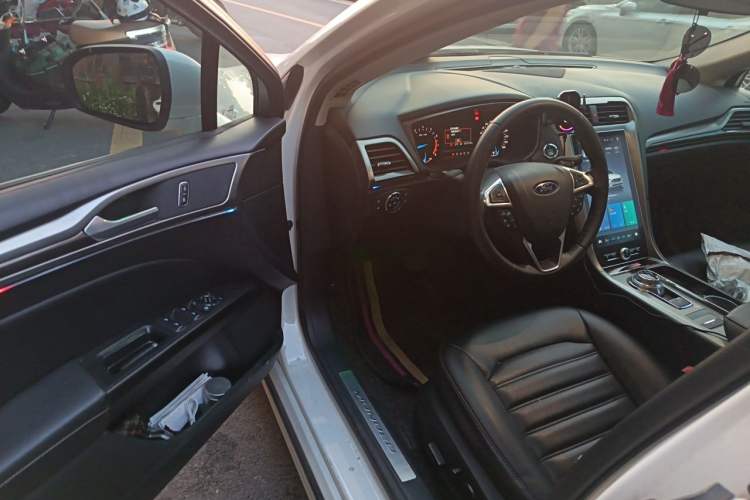 Used Ford Mondeo 2020 EcoBoost 180 Stylish Model Driver Seat