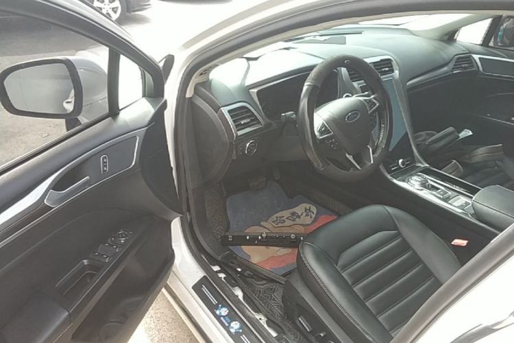 Used Ford Mondeo 2020 EcoBoost 180 Stylish Model Driver Seat