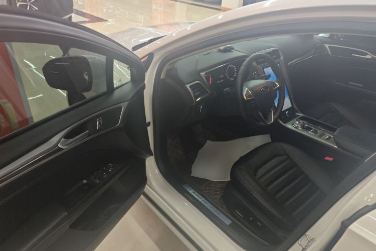 Used Ford Mondeo 2020 EcoBoost 200 Stylish Model Driver Seat