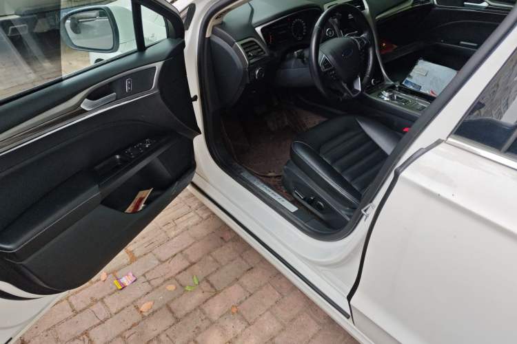 Used Ford Mondeo 2020 EcoBoost 180 Stylish Model Driver Seat