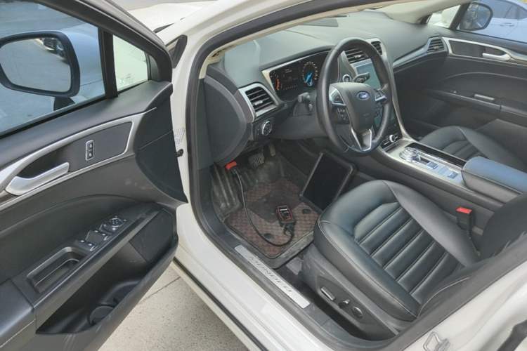 Used Ford Mondeo 2020 EcoBoost 200 Stylish Model Driver Seat