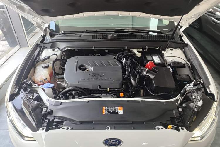 Used Ford Mondeo 2020 EcoBoost 180 Stylish Model Engine Bay