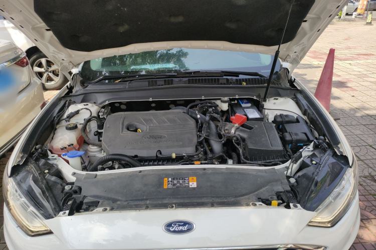 Used Ford Mondeo 2020 EcoBoost 180 Stylish Model Engine Bay