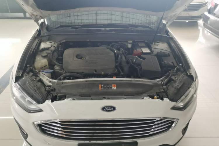 Used Ford Mondeo 2020 EcoBoost 180 Stylish Model Engine Bay