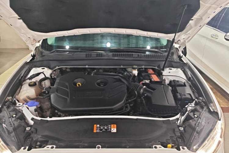 Used Ford Mondeo 2020 EcoBoost 200 Stylish Model Engine Bay