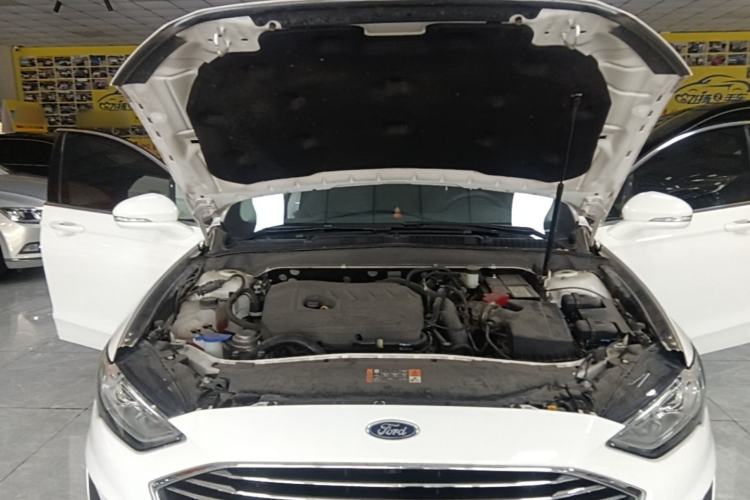 Used Ford Mondeo 2020 EcoBoost 180 Stylish Model Engine Bay