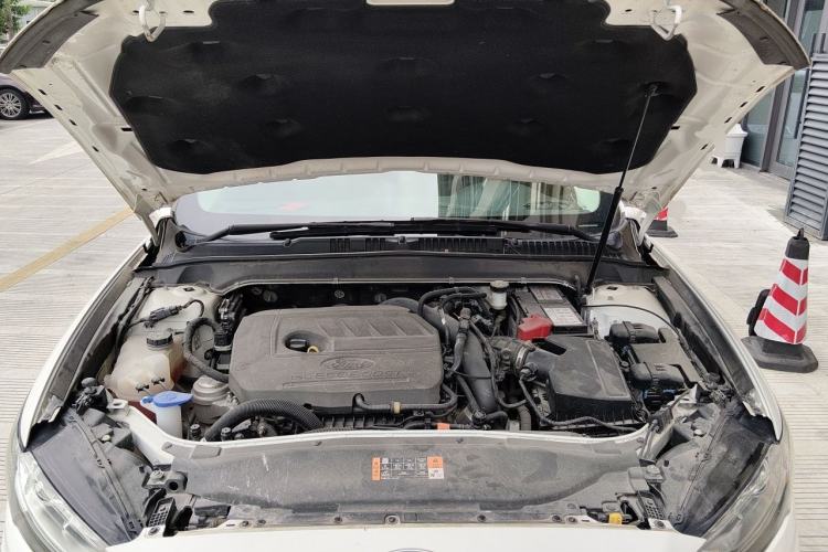 Used Ford Mondeo 2020 EcoBoost 180 Stylish Model Engine Bay
