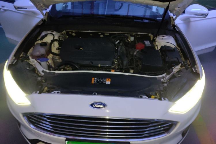 Used Ford Mondeo 2020 EcoBoost 180 Luxury Model Engine Bay