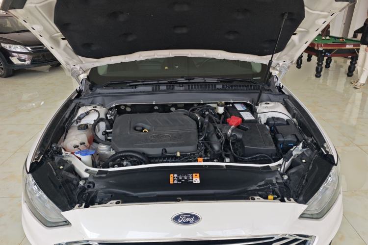 Used Ford Mondeo 2020 EcoBoost 180 Stylish Model Engine Bay