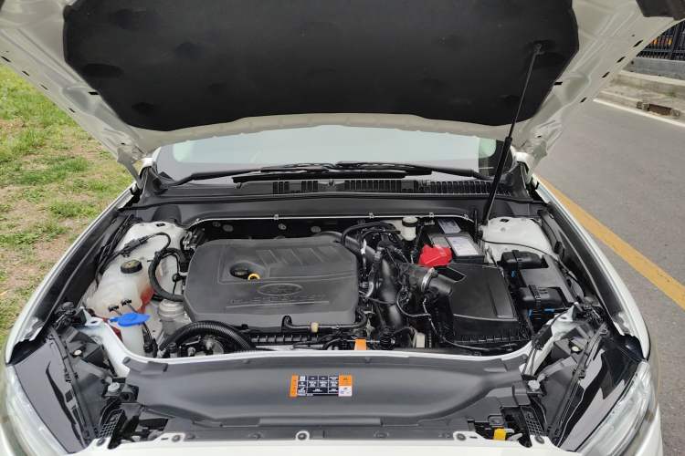 Used Ford Mondeo 2020 EcoBoost 180 Stylish Model Engine Bay