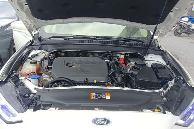 Used Ford Mondeo 2020 EcoBoost 180 Stylish Model Engine Bay