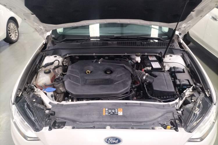 Used Ford Mondeo 2020 EcoBoost 200 Stylish Model Engine Bay