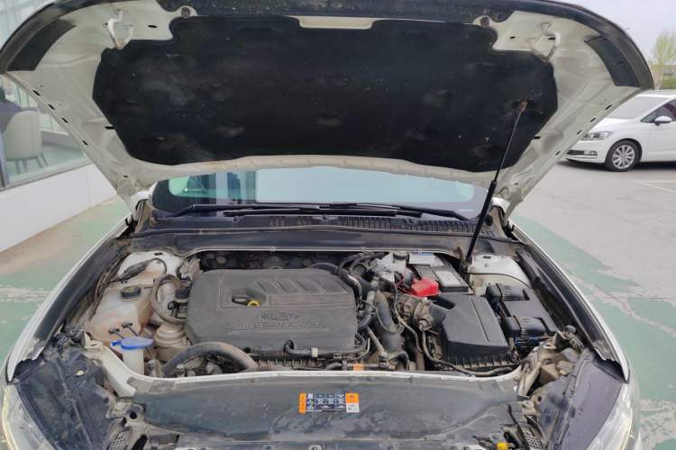 Used Ford Mondeo 2020 EcoBoost 180 Stylish Model Engine Bay