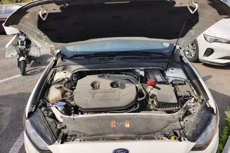 Used Ford Mondeo 2020 EcoBoost 200 Stylish Model Engine Bay