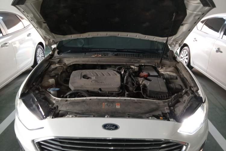 Used Ford Mondeo 2020 EcoBoost 180 Stylish Model Engine Bay