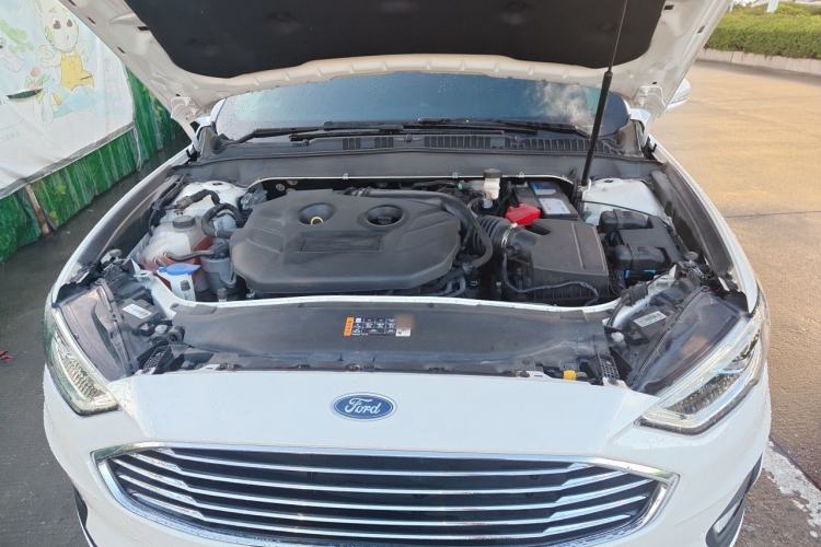 Used Ford Mondeo 2020 EcoBoost 200 Luxury Model Engine Bay