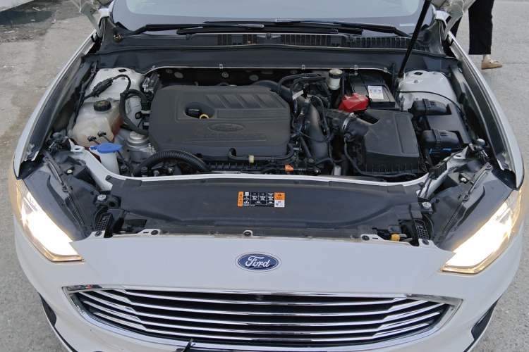 Used Ford Mondeo 2020 EcoBoost 180 Stylish Model Engine Bay