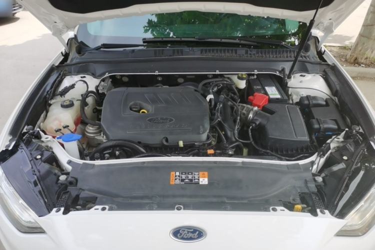 Used Ford Mondeo 2020 EcoBoost 180 Stylish Model Engine Bay